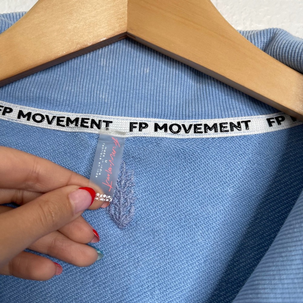 FP Movement Free People Blue Acid Wash Ruched Sleeve Quarter Zip Pullover M - Picture 3 of 5